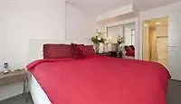 *** מלון וונקובר Dunowen Properties קנדה